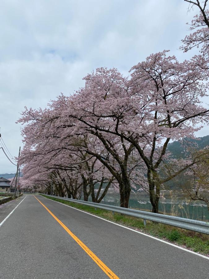 花緑里-Hanamidori-乙原の宿 岐阜下呂温泉郡上飛騨金山湖畔リゾート 구조 외부 사진